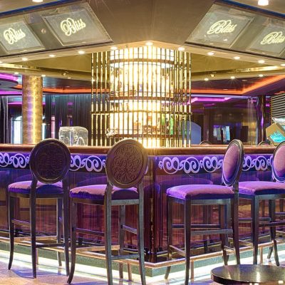 bar, barstools, interior-601324.jpg